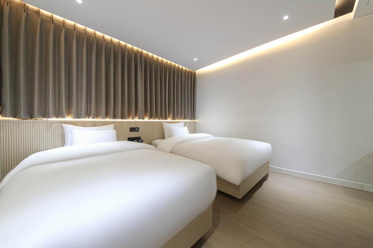 Brown Dot Hotel Pyeonghwa Plaza Mokpo Eksteriør billede