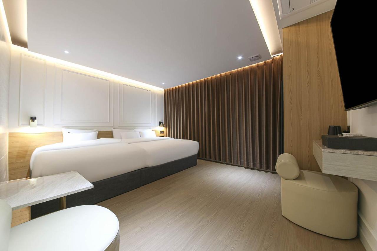 Brown Dot Hotel Pyeonghwa Plaza Mokpo Eksteriør billede